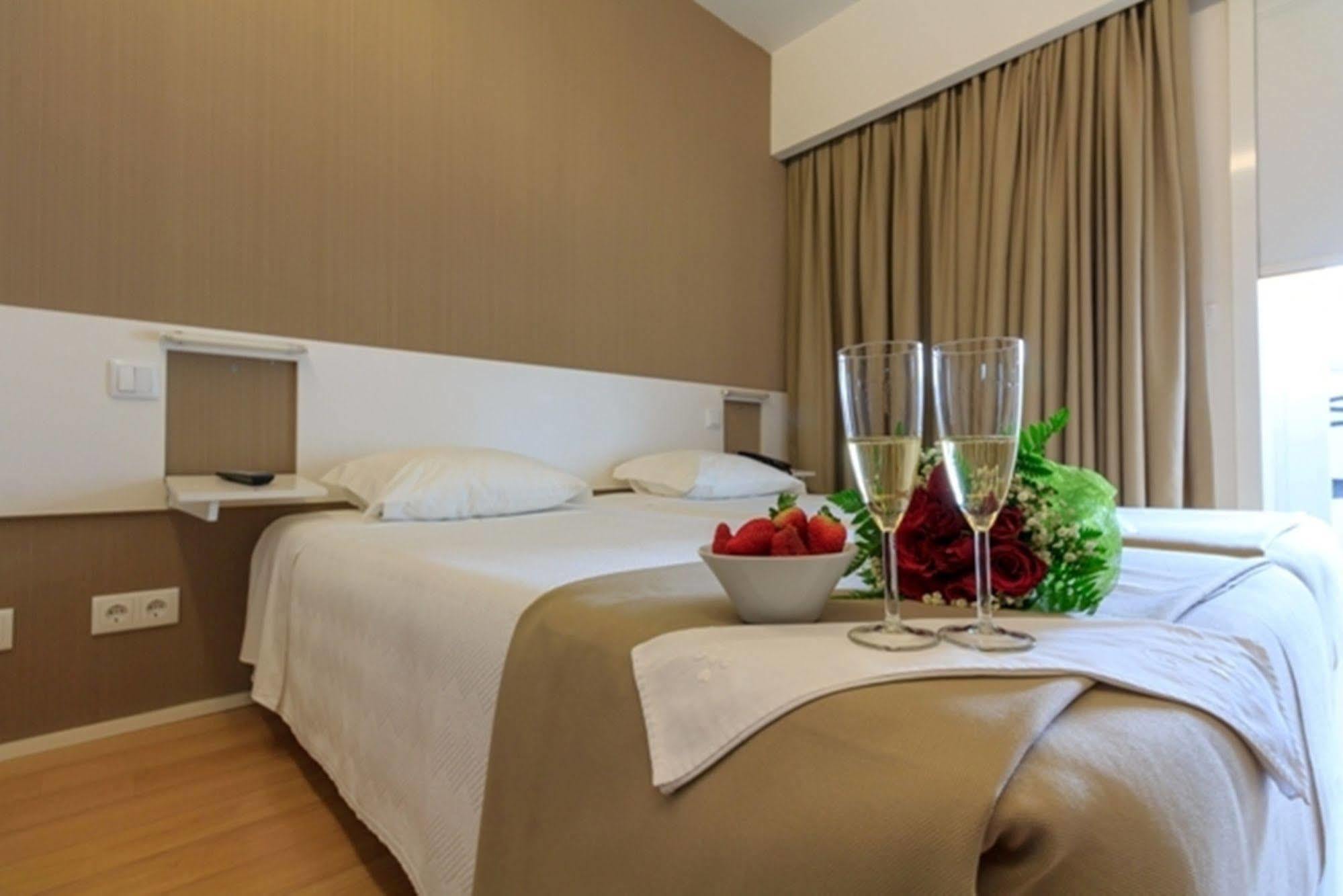 Hotel Laranjeira Viana do Castelo Bagian luar foto